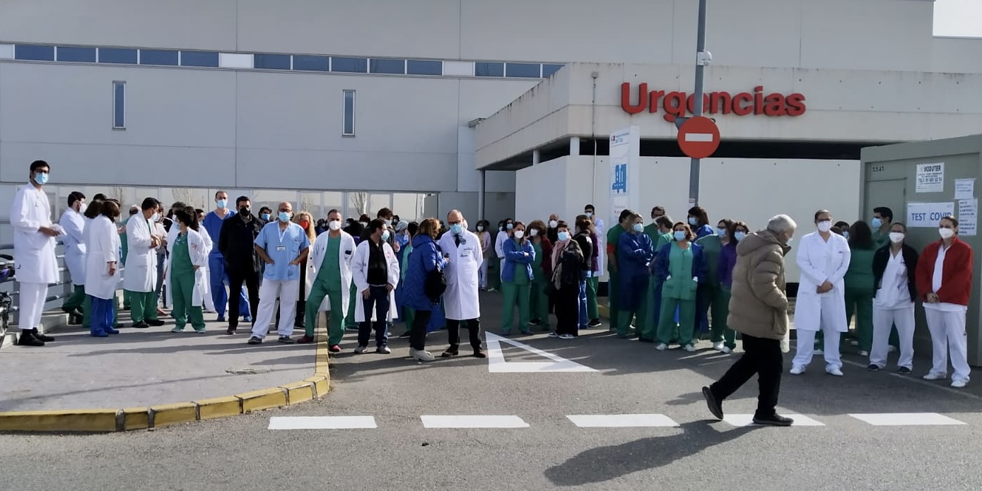 Concentración trabajadores (11/2/2022) del Hospital del Tajo por la situación crítica de la falta de dotación de profesionales